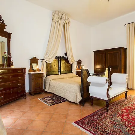 Castello Di Altomonte Hotel Exterior photo