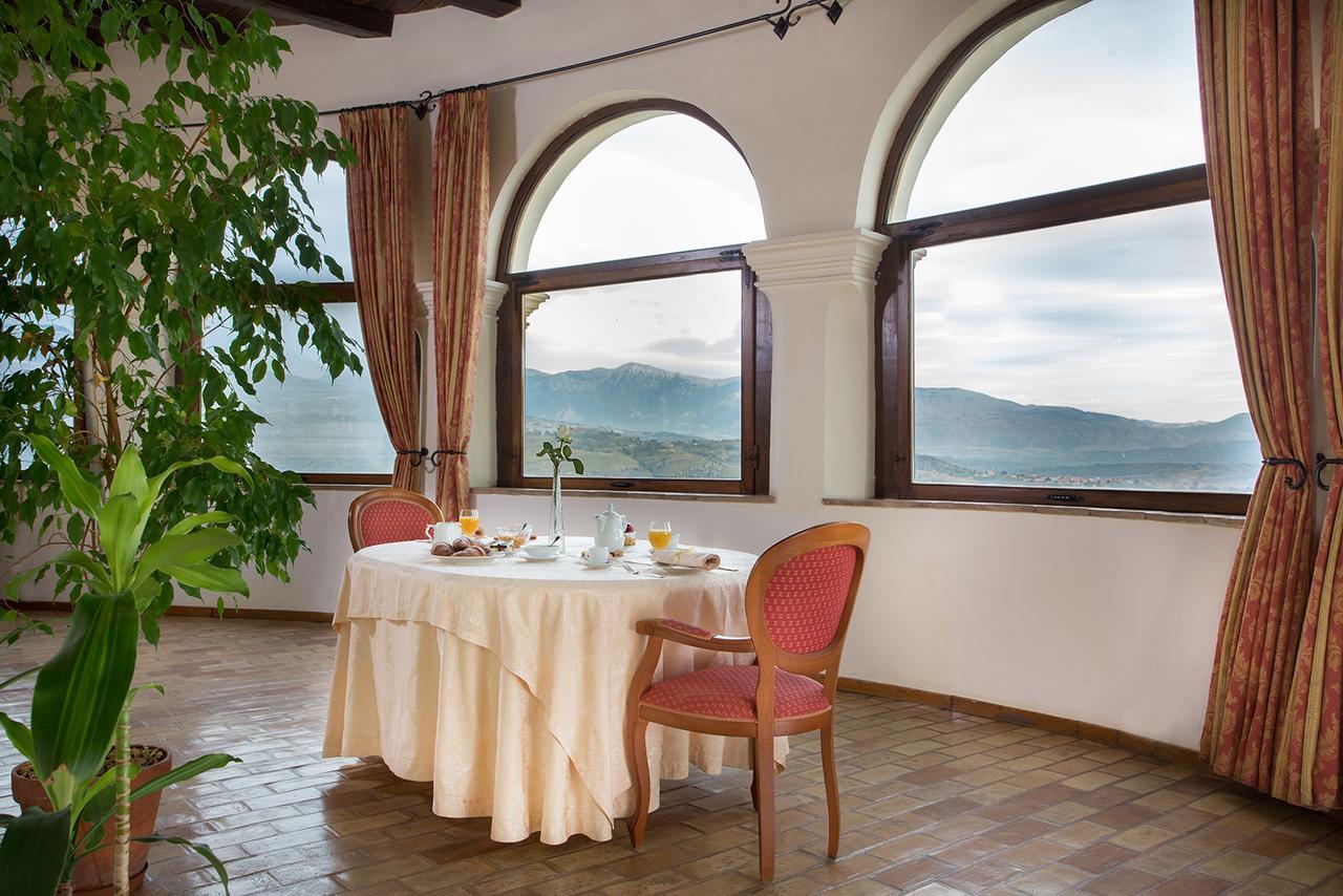 Castello Di Hotel