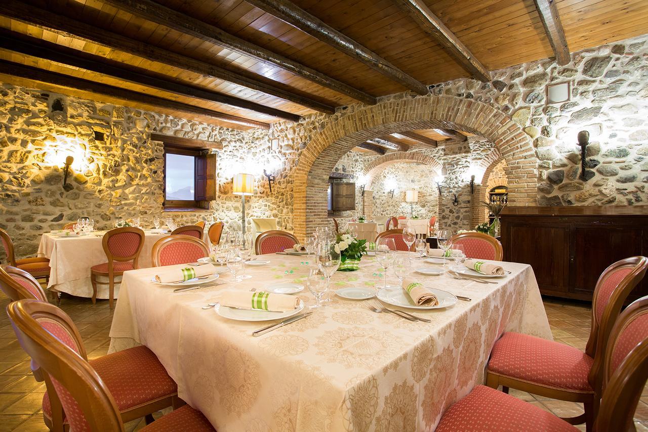 Hotel Castello Di Altomonte