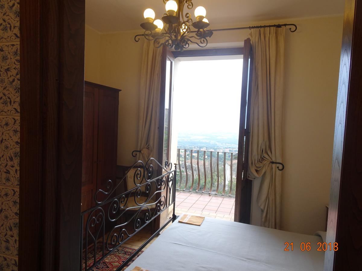 Castello Di 5* Altomonte