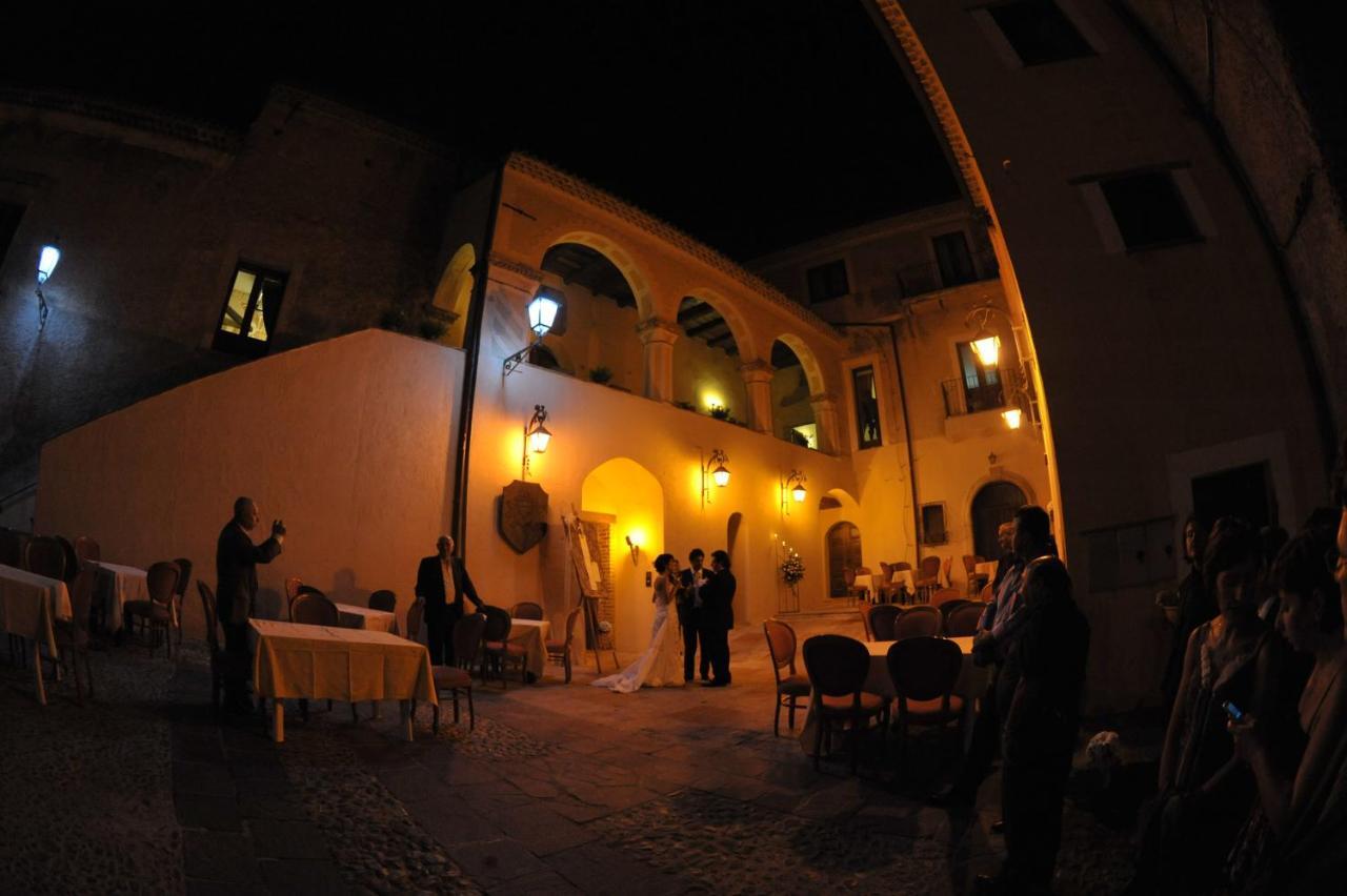 Hotel Castello Di Altomonte